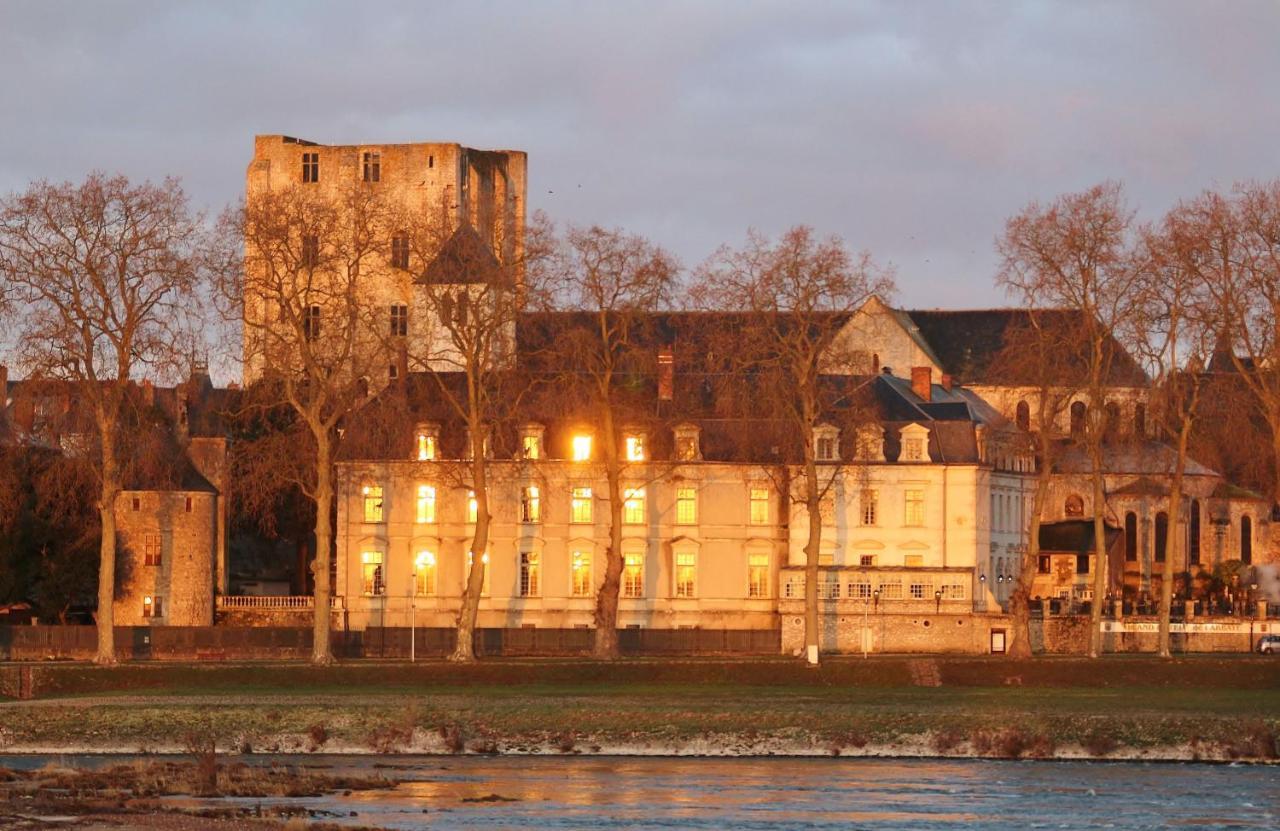 Grand Hotel De L'Abbaye Beaugency Exteriör bild