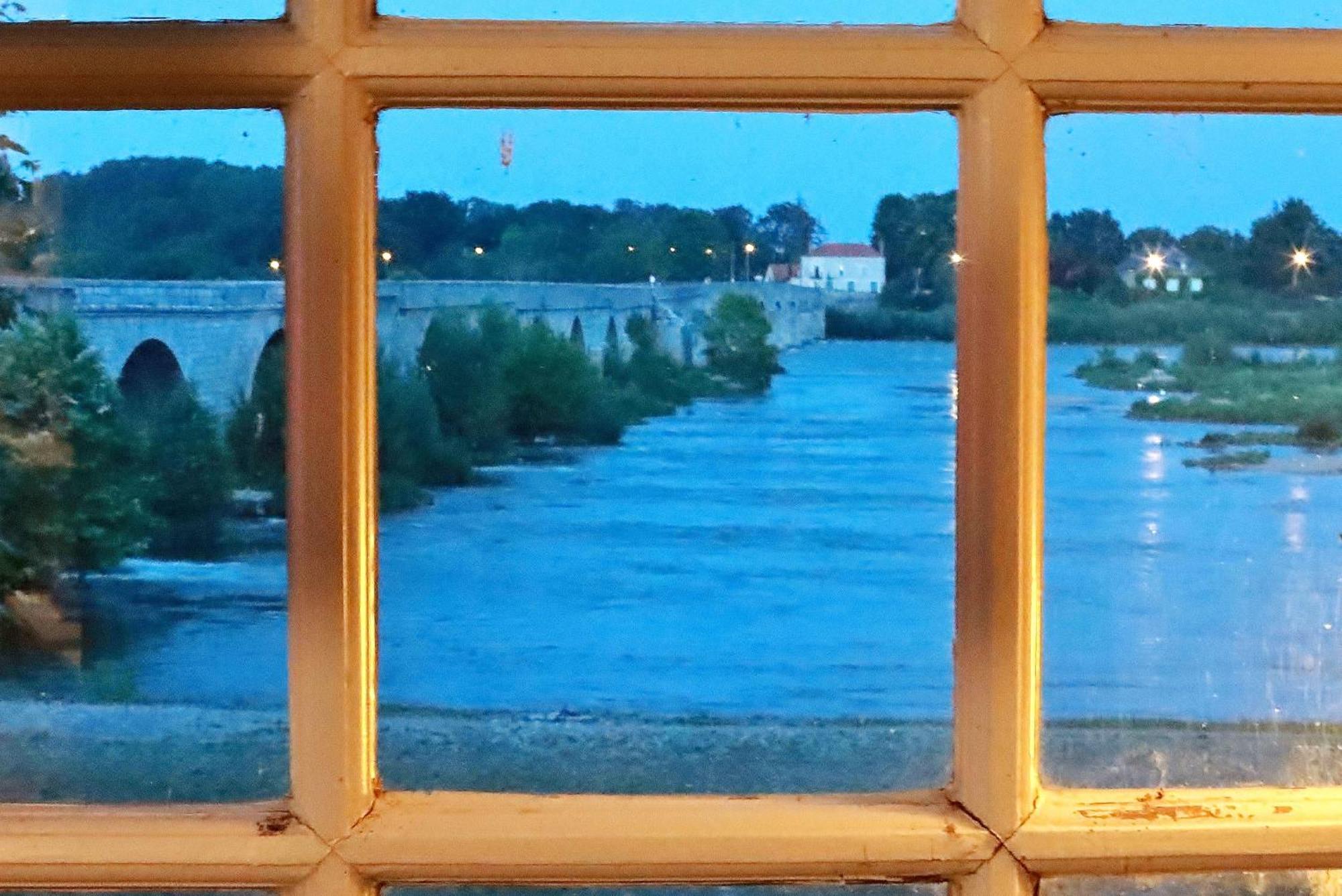 Grand Hotel De L'Abbaye Beaugency Exteriör bild
